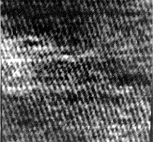 Изображение поверхности GaAs, полученное в сканирующем туннельном микроскопе.